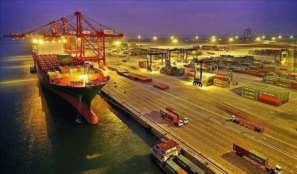 其多元强大的国外代理网络可实现全球范围的货物运输和主要港口的清关